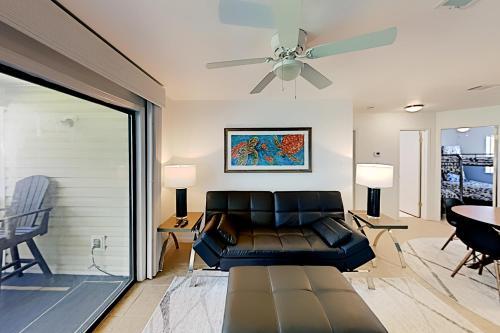 Wolf Bay Villas