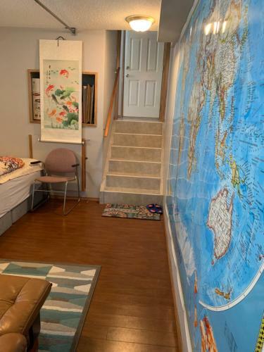 Small Private Basement Suite With Own Bathroom And Share Laundry