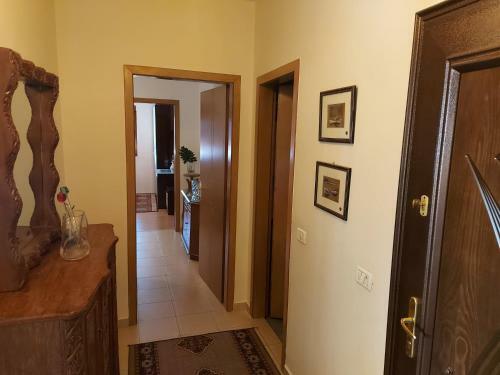 Geni Apartment