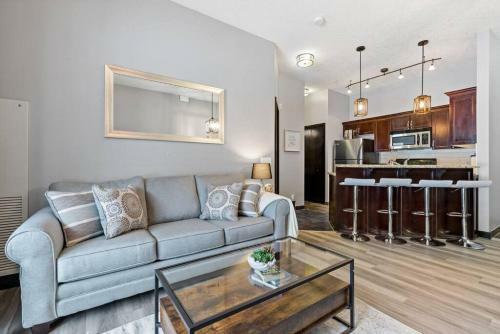 Instant Suites- Charming Unit In Canmore With Free Banff Pass