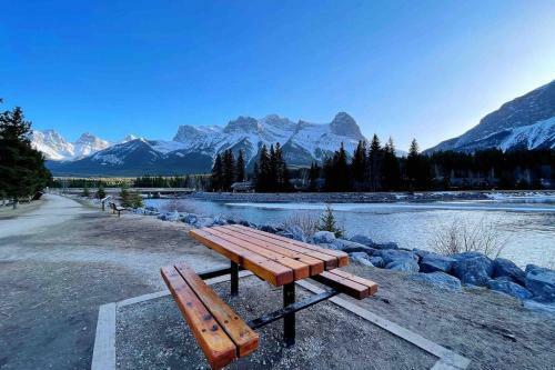 Apartamento Kingbed Suite-hottub-mntview-ug Parking