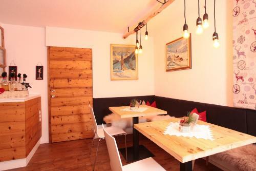 Hostal Landhaus Bromm Hotel Garni