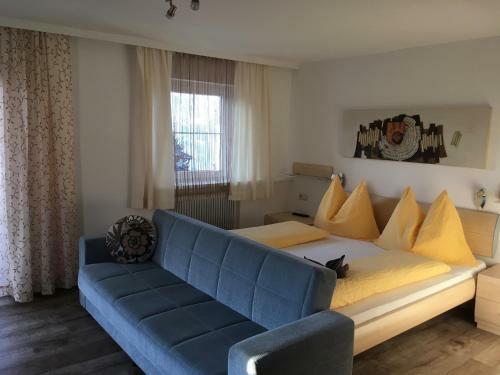 Hostal Fr�hst�ckspension Alpenrose