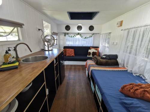 Vintage Caravan Stay In Byron Bay