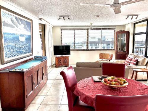 Cairns Apartment Esplanade Ocean Views