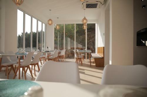 Hotel Serenity In