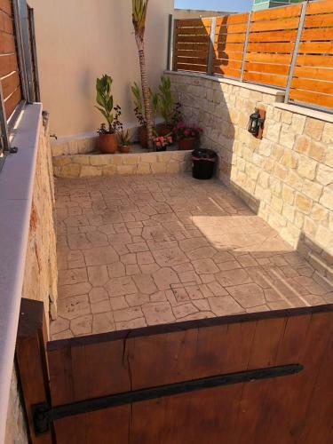 Fontana Traditional House