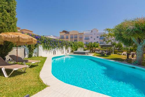 Villa Resort Con Piscina Privada En Calle Carabeo