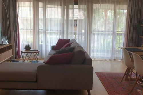 Apartamento Cosy Great Location 2bed 1bath With Parking