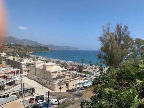 Tres Hermanos - Spacious Modern 2 Bedroom Apartment