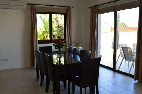 Dora' S Villa