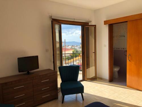 Enastro Holiday Home