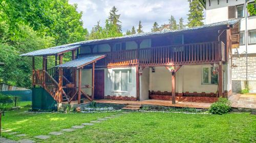 Hostal Guest Rooms- Klepalski House