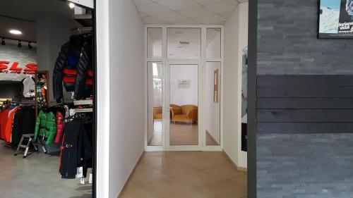 Apartment 15