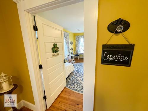 Hotel Bama Bed And Breakfast - Capstone Suite