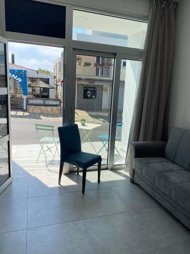 Apartamento Ellenapa Apts & Studios