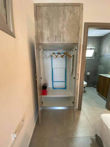 Apartamento Ellenapa Apts & Studios