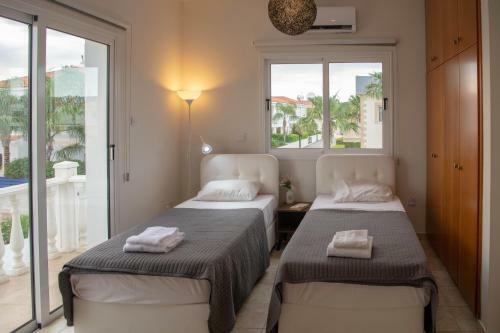 Villa Ruby Nissi Beach