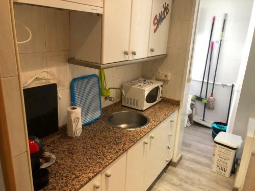 Cheap & Equipped Apartament Nearly Center