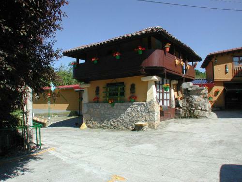 Apartamentos. Turis. Castiello