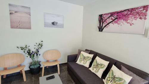 Nissi Twins Apartments