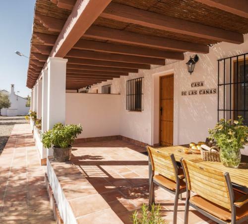 Casa de Las Ca�as / Castellanos