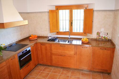 Casa de Las Ca�as / Castellanos