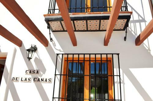 Casa de Las Ca�as / Castellanos