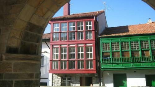 La Casa Roja Cerca Del Guggenheim
