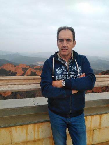 C R Altobierzo, 9 H Y 9 Ba�os