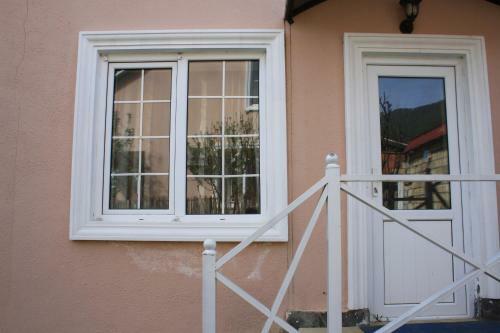 Hostal White Room