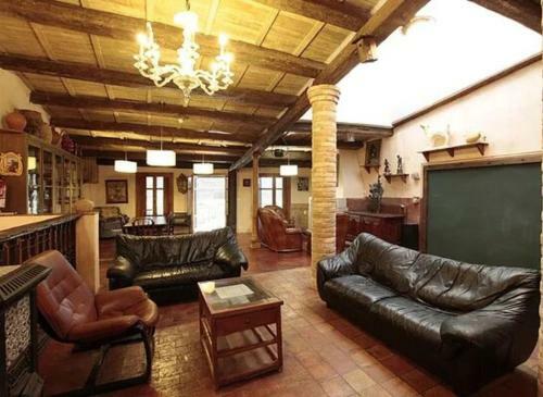 La Casa Blava Del Segre