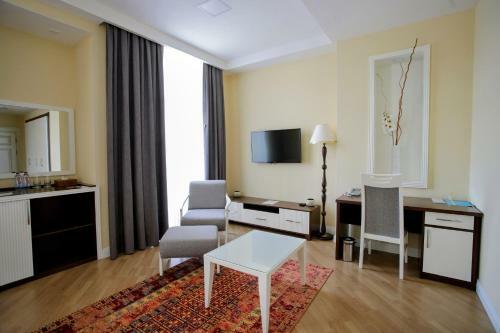 Ilk Inn Hotel