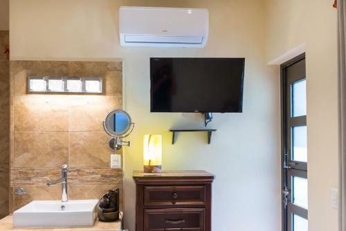 �lamos Inn Hotel Con Jacuzzi Y Piscina
