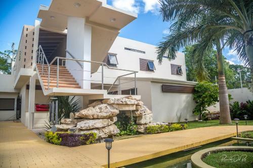Azcapri Villa Boutique & Spa #2 Delf�n