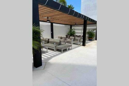 Luxurious Apartment 15 Minutes From The Airport
