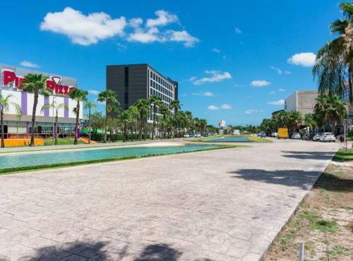 D304 � Incredible 2br Apartment-pool & Jacuzzi