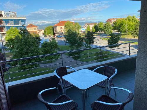 Apartamento Moderno Apto. 200m Playa Caneli�as