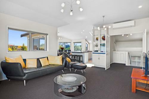 Endless Summer - Mount Maunganui Holiday Home