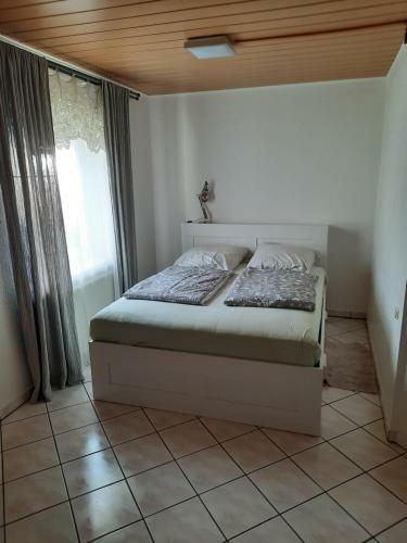 Apartamento Ferienwohnung In Ruhiger Lage