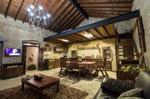 Dioni Palace By Agroholidays