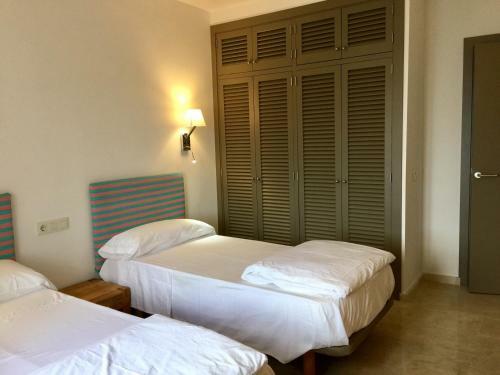 Apartament Cala Mar�al