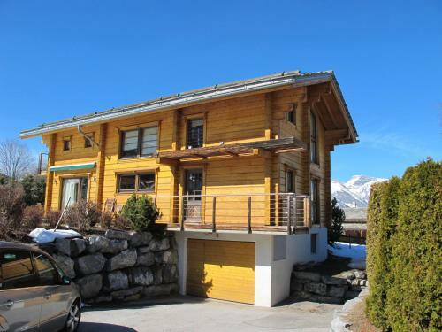 Chalet Calin Nend100