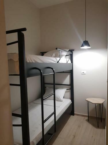 Hostal Dimitri Guest House