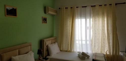Hostal Keli Guest House