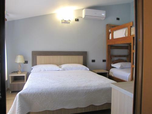 Hostal Joan Guesthouse