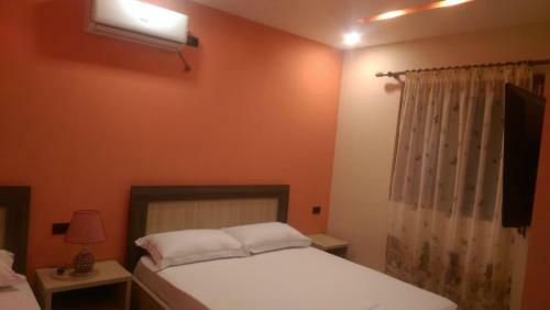 Hostal Joan Guesthouse
