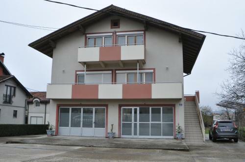 Apartmani M&d