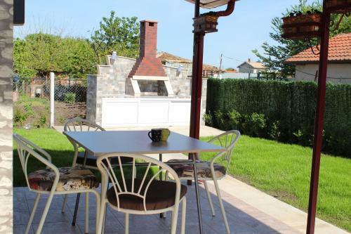 Hostal Guest House Valiland