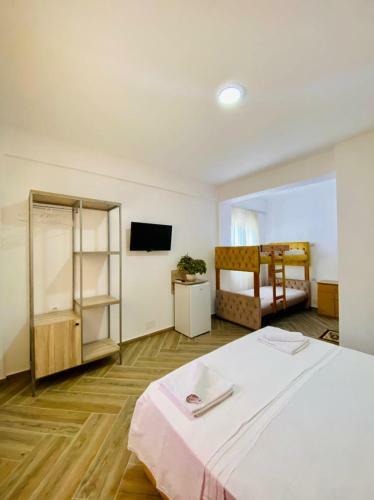 Hotel Seascape Vila